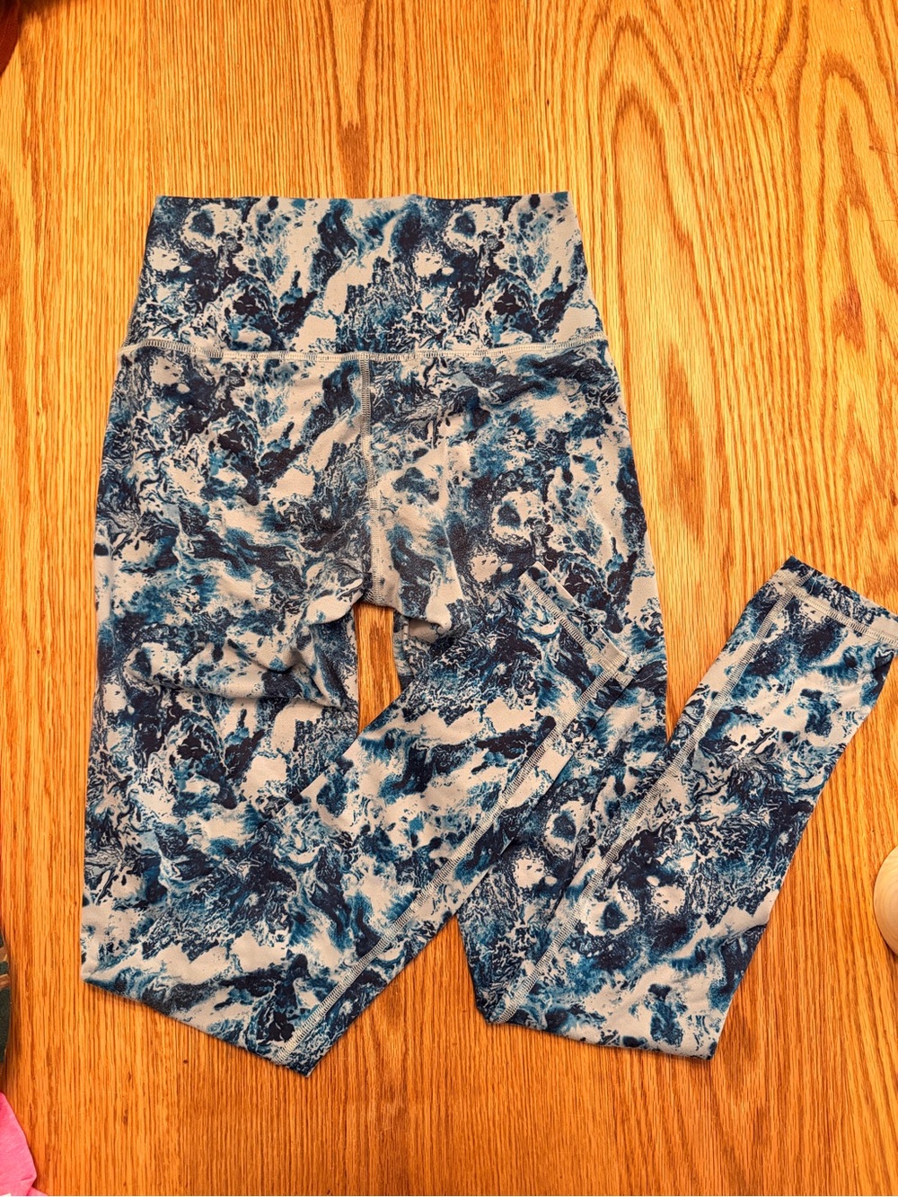 Fleo el Toro Blue Marble Print Leggings